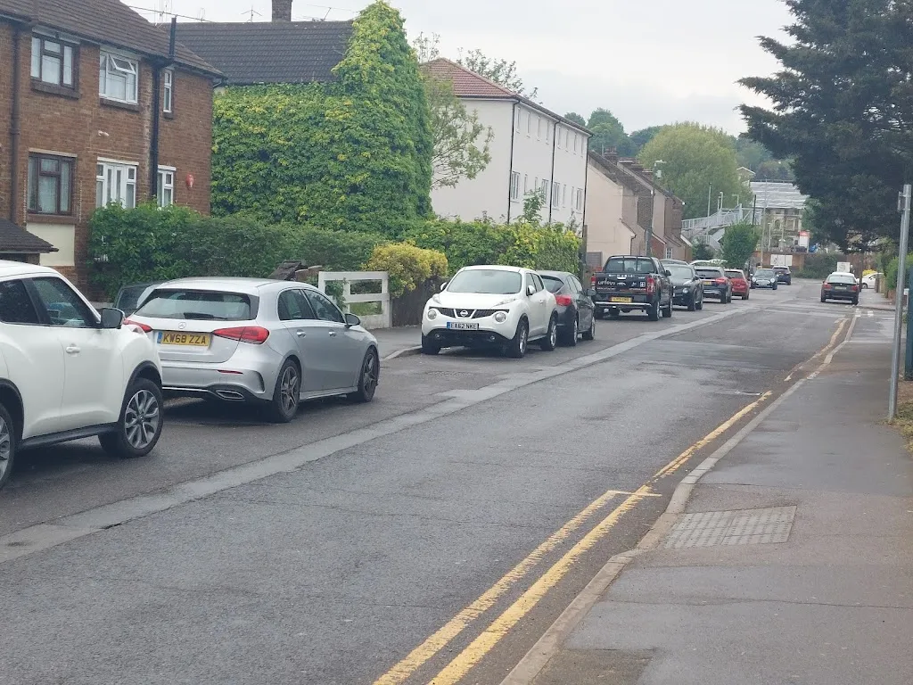 Yarnton Way Norman Road