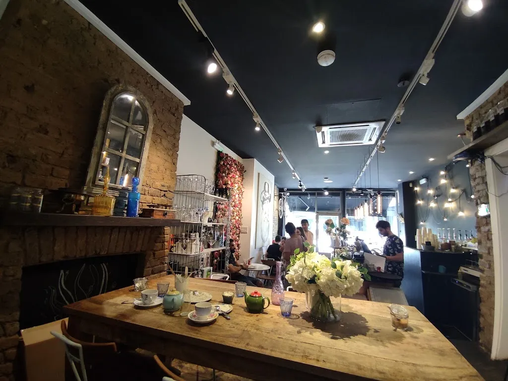 11 Coffee & Co. Sheen