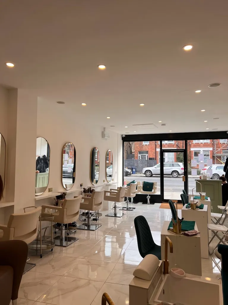 211 Beauty Bar