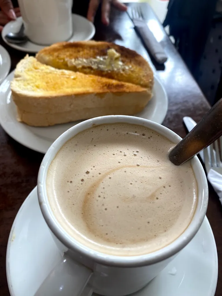 3 Points Cafe