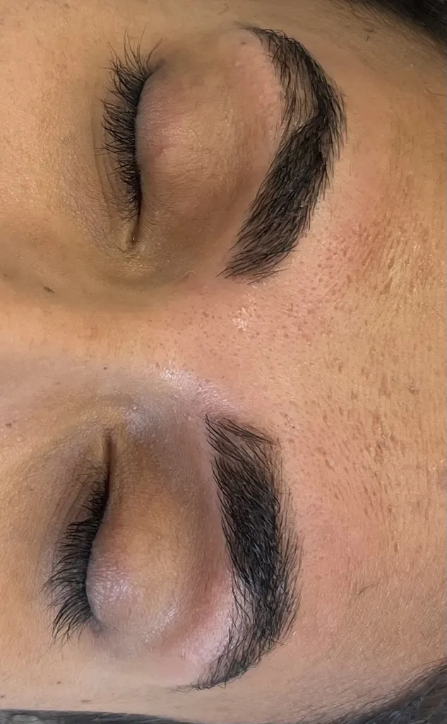 A’more lashes