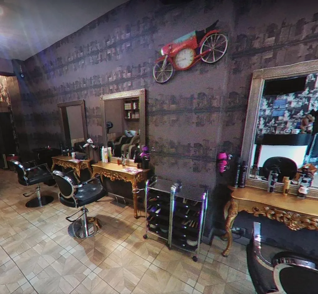 Ali Har & Beauty Salon London Unisex