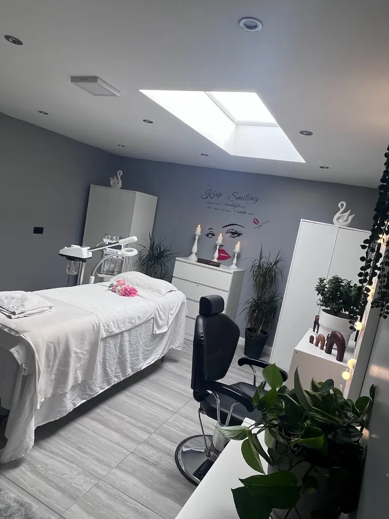 Alicia beauty salon