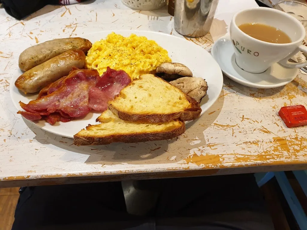 Aneto Cafe.