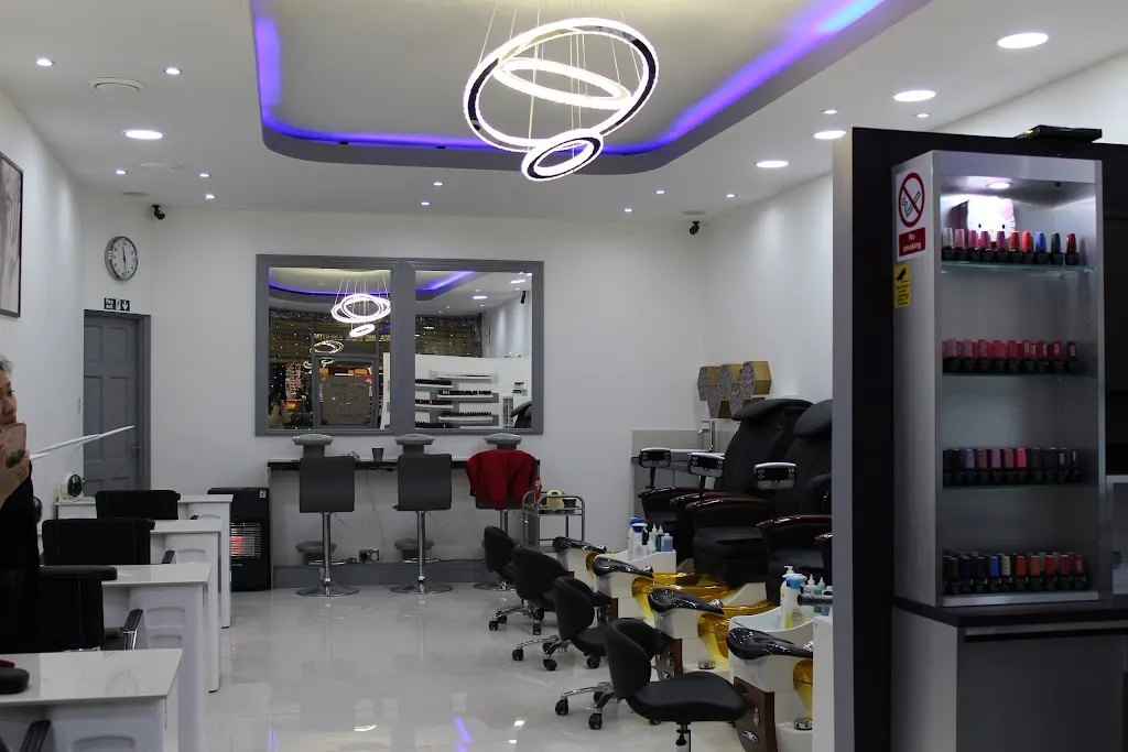 Angeline Nails & Beauty