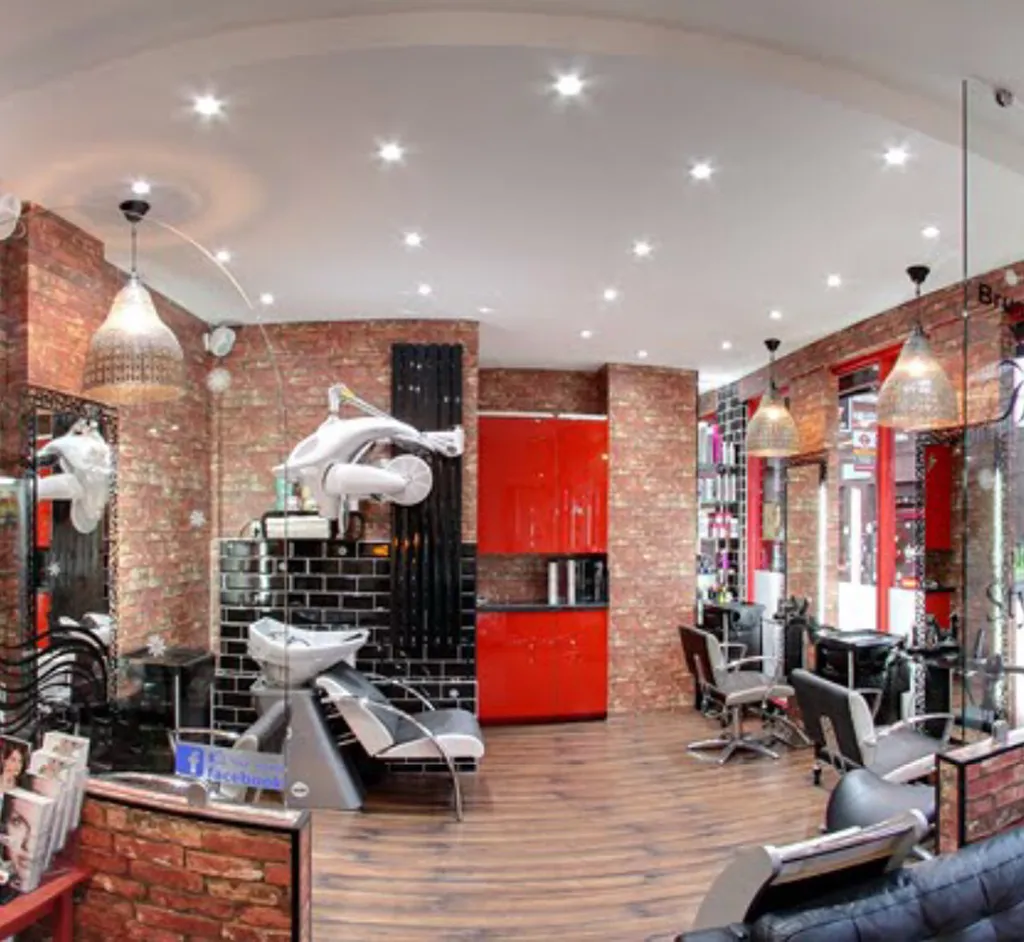 Ania's Tanning & Beauty Salon