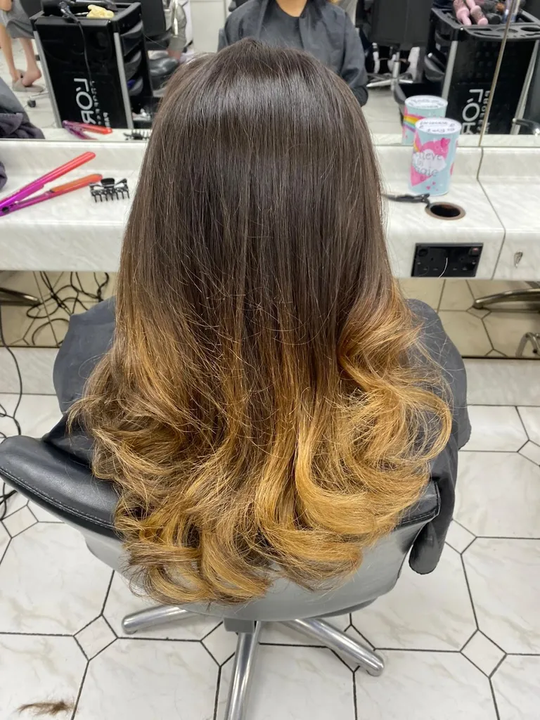 Antony Lewis Salon | Nail & Hair Salon in Poplar