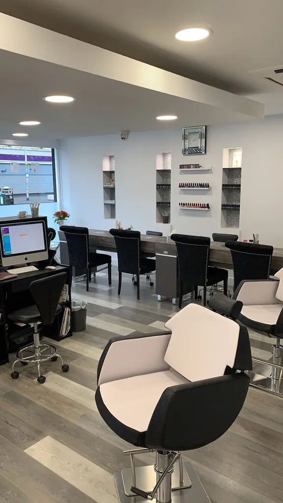 Arissa Beauty Salon - Gants Hill