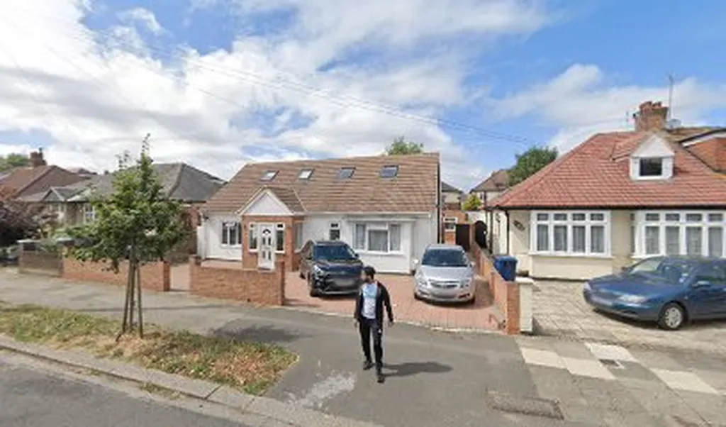 Aster Beauty Salon - Greenford