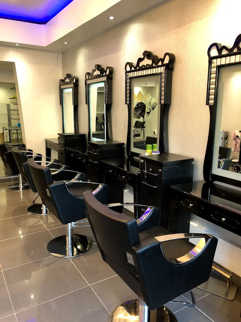AV’s Hair and Beauty Lounge