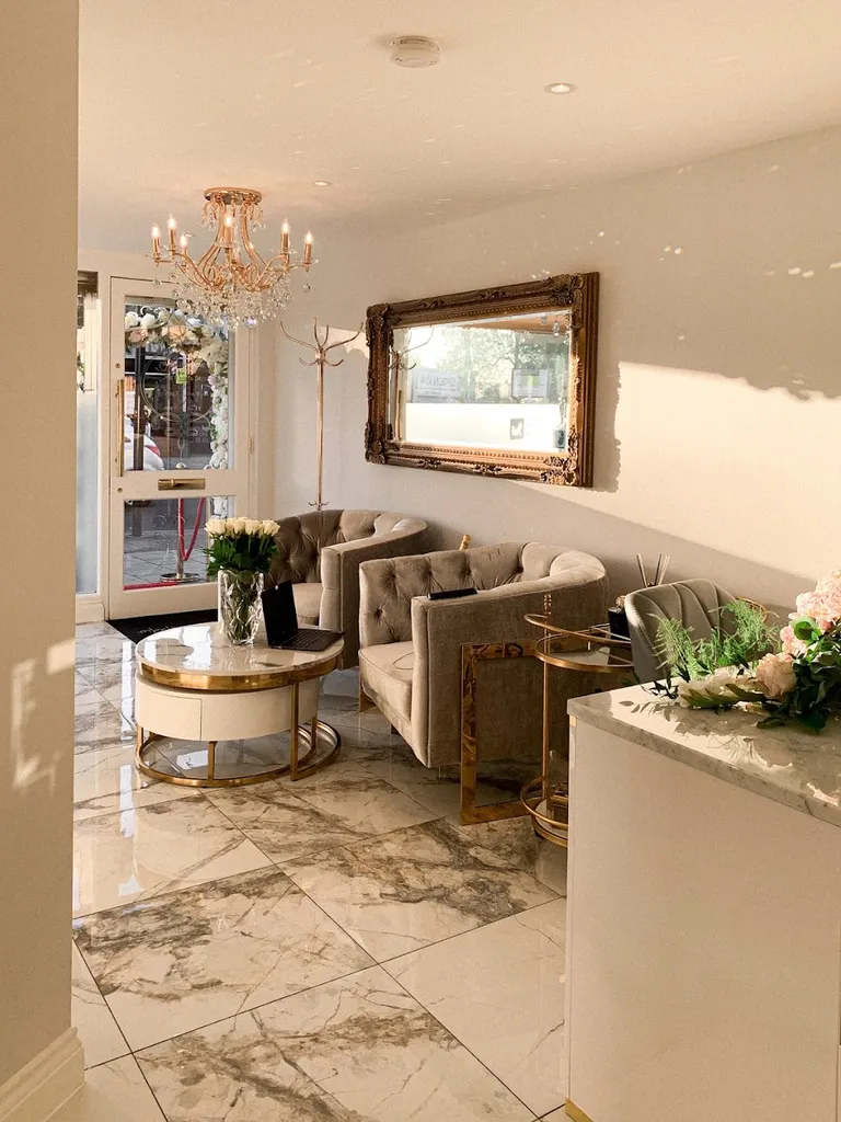 BEAUTY FOX STUDIO