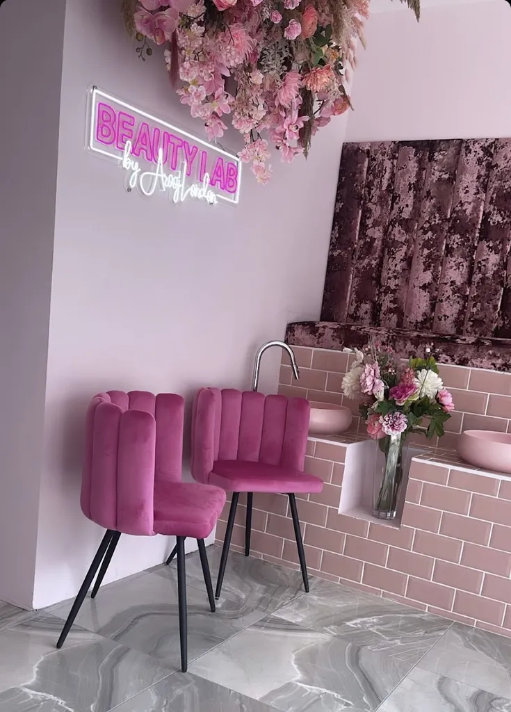 Beauty Lab by Arooj London