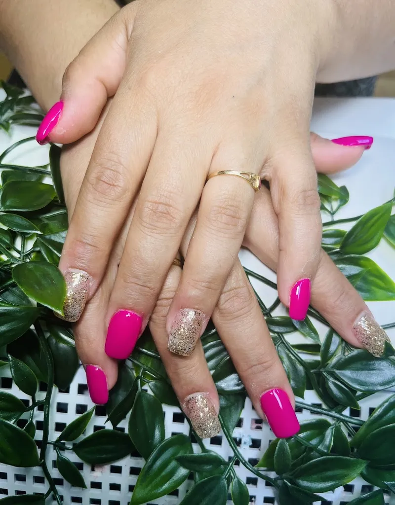 beauty queens time/Luis unisex salon