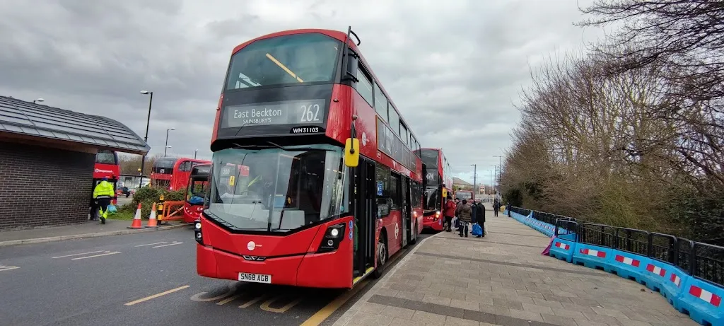 Beckton Bus Station (Stop B)