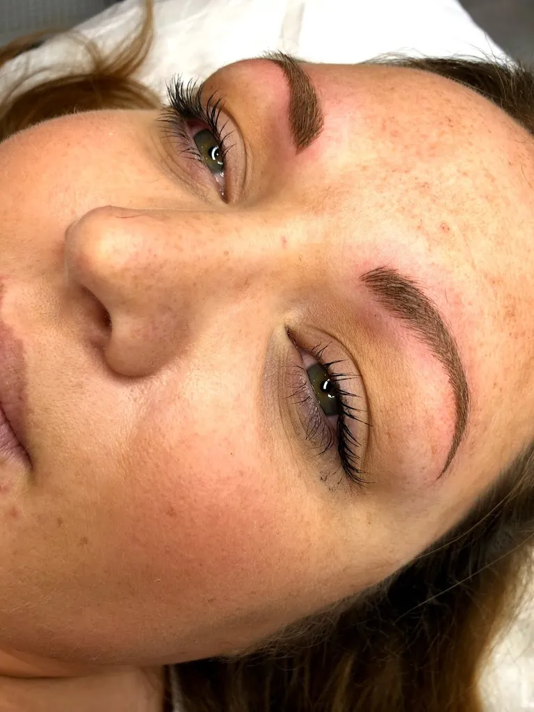 Bee's Beauty Lounge