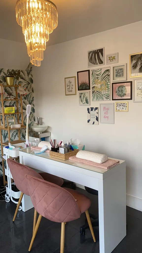Bellas Salon