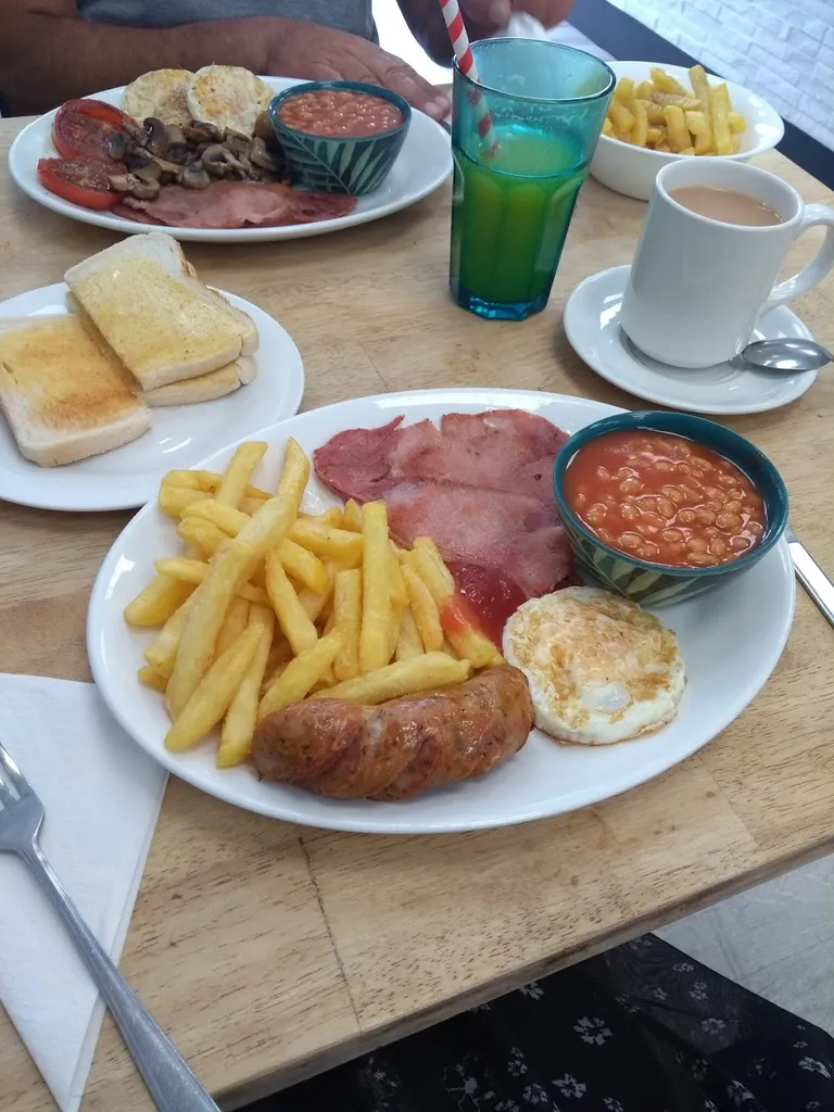 Bowes Café & Bistro