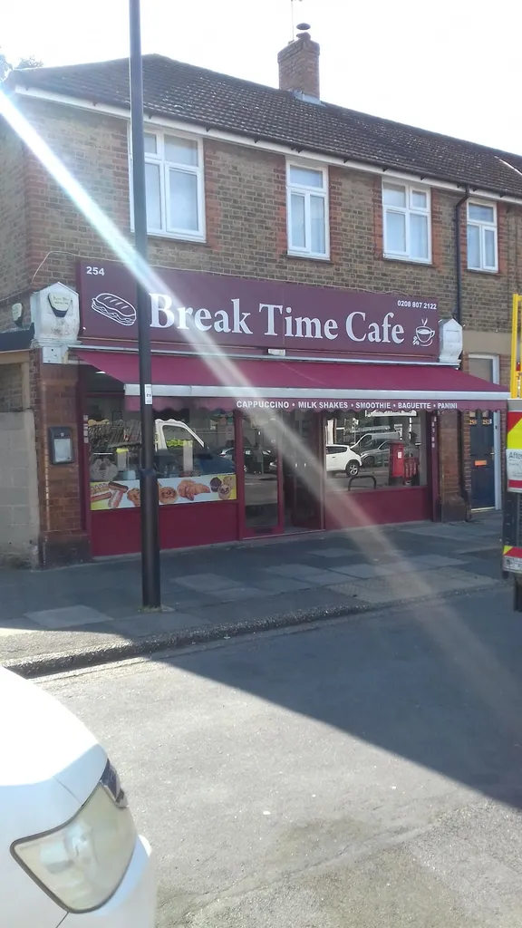 Break Time cafe sandwich and salad bar