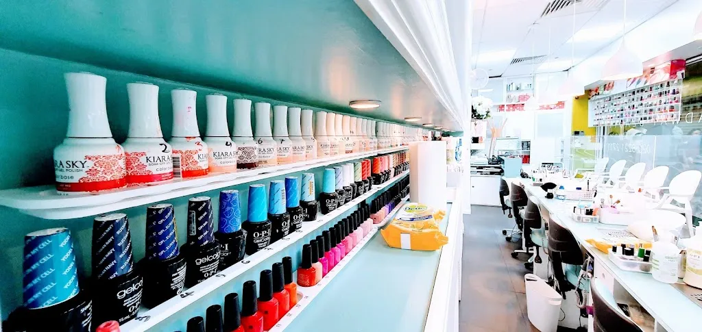 Broadway Beauty Salon & Nail Bar