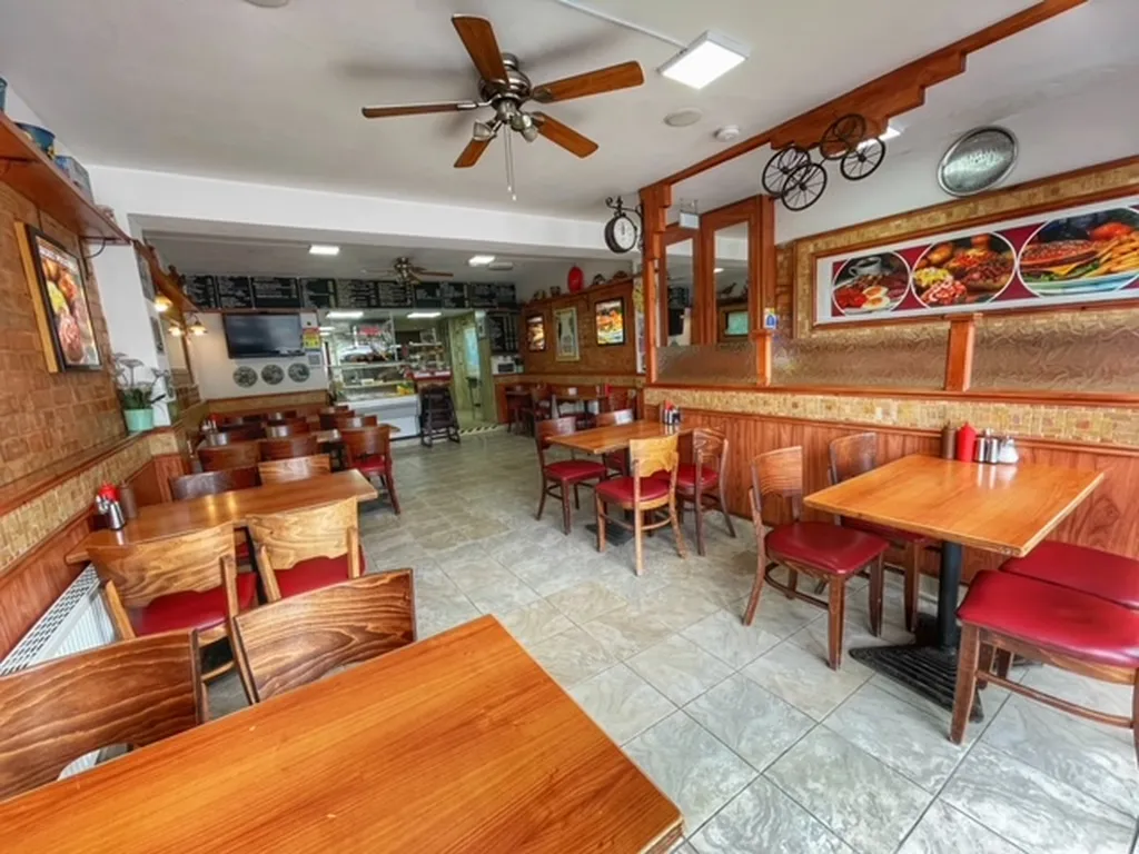 BRUNCH CAFE