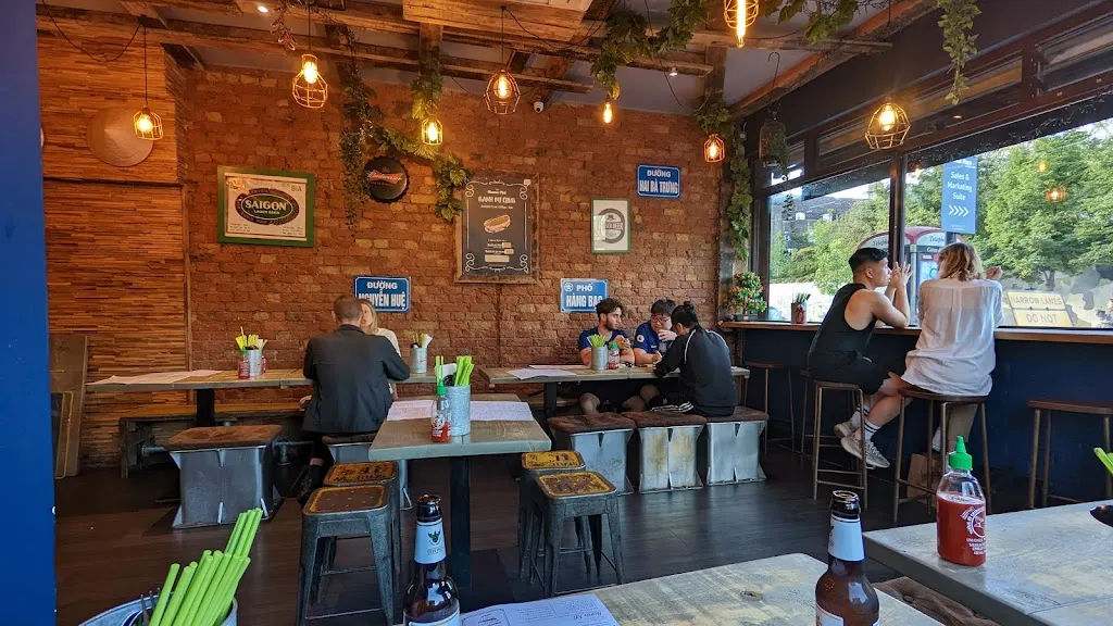 Cafe Mama Pho