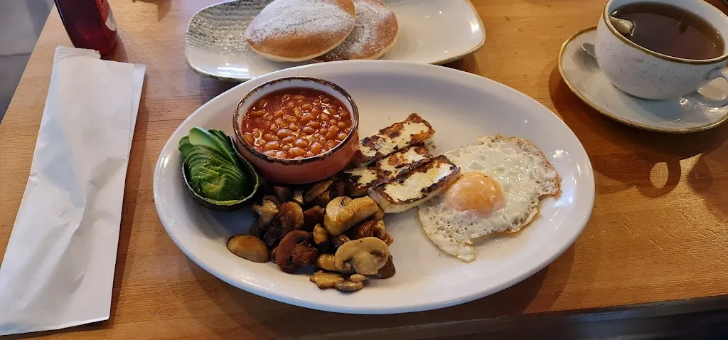 Cafe On The Hill