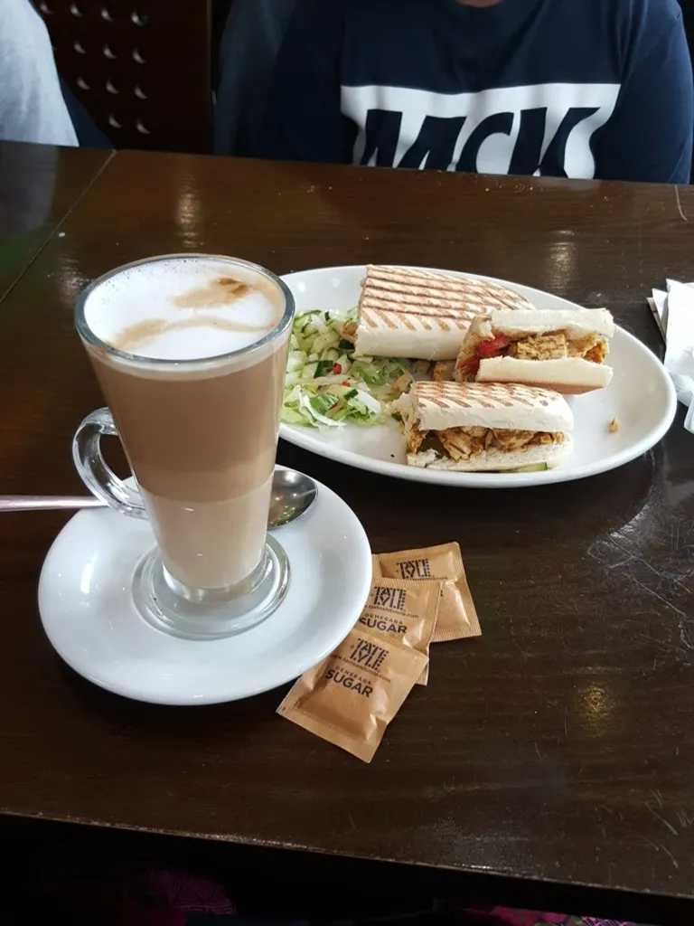 Cafe Rosh Ltd
