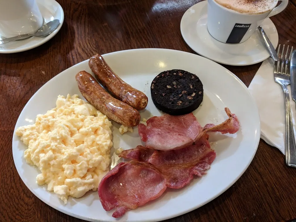 Cafe St James