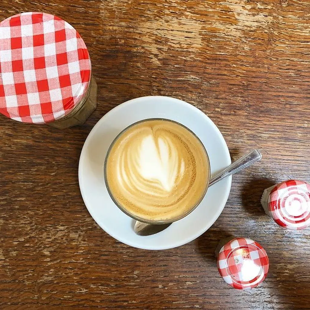 Chairs & Coffee