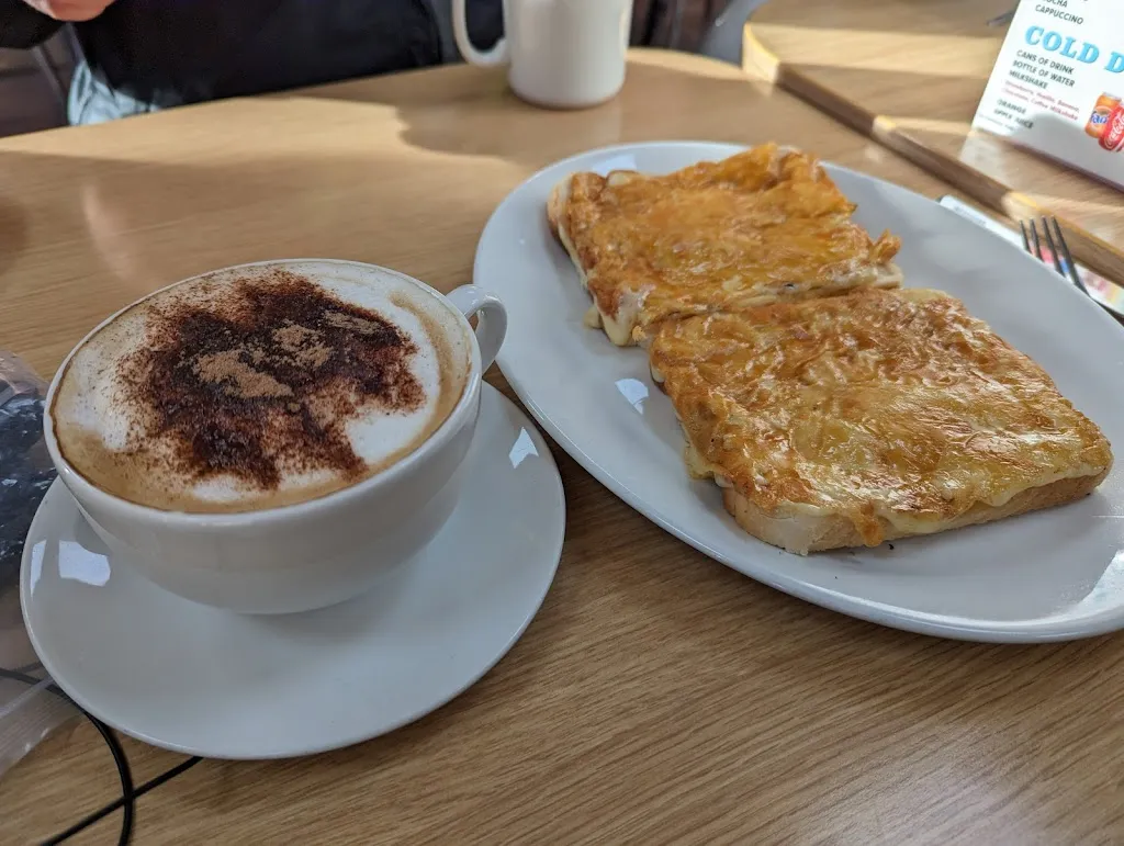 Chef's Treat Breakfast Lunch Dinner