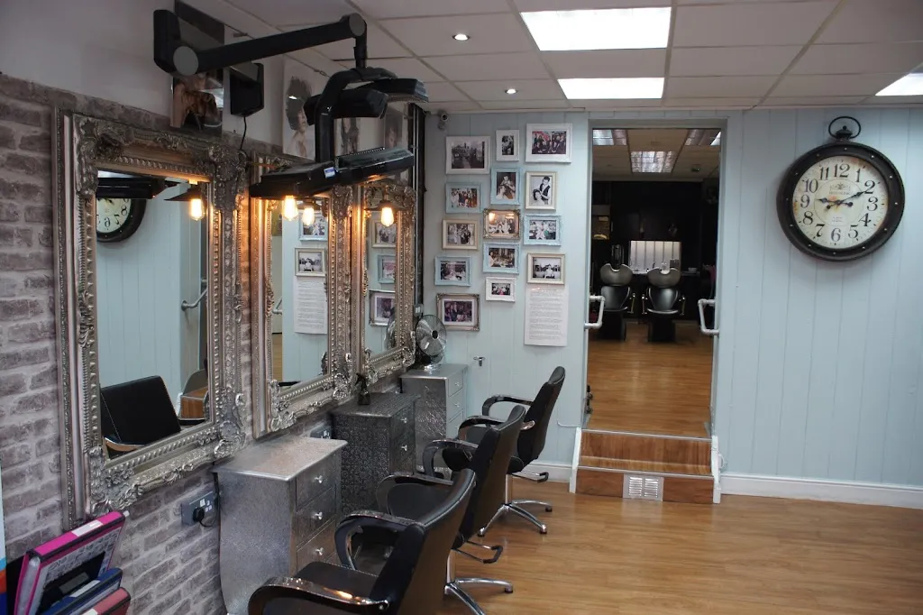 CLAPTON BEAUTY PARLOUR
