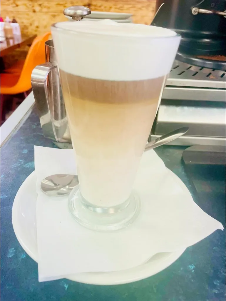 COOL Coffee Shop