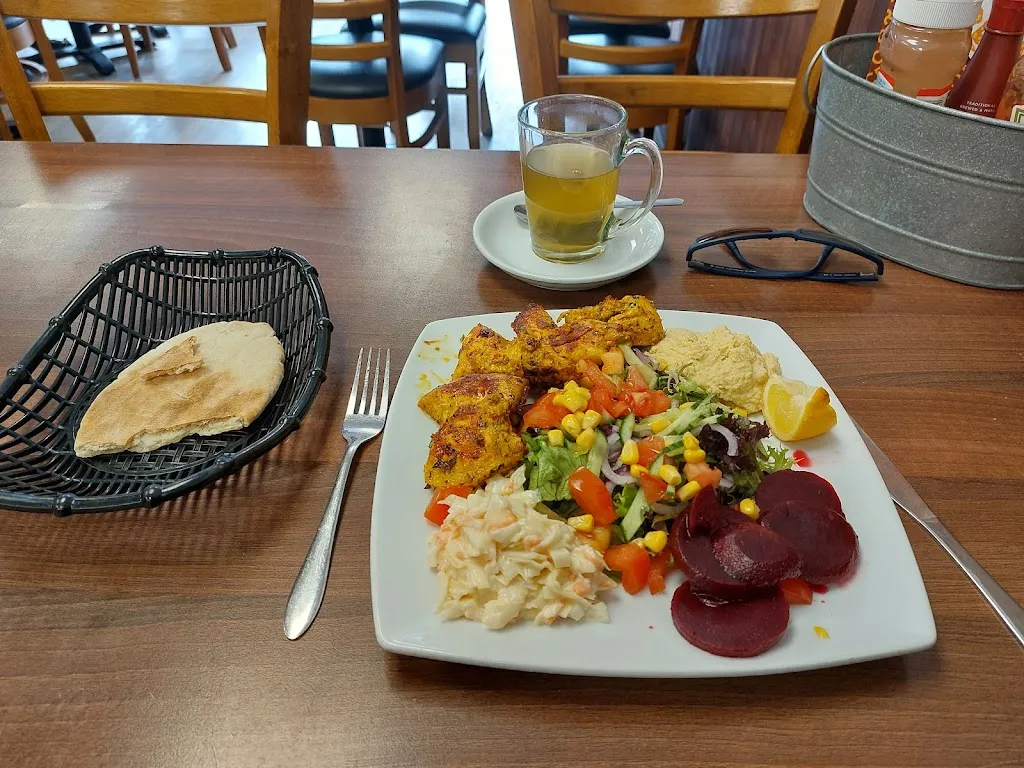 Cravings Cafe