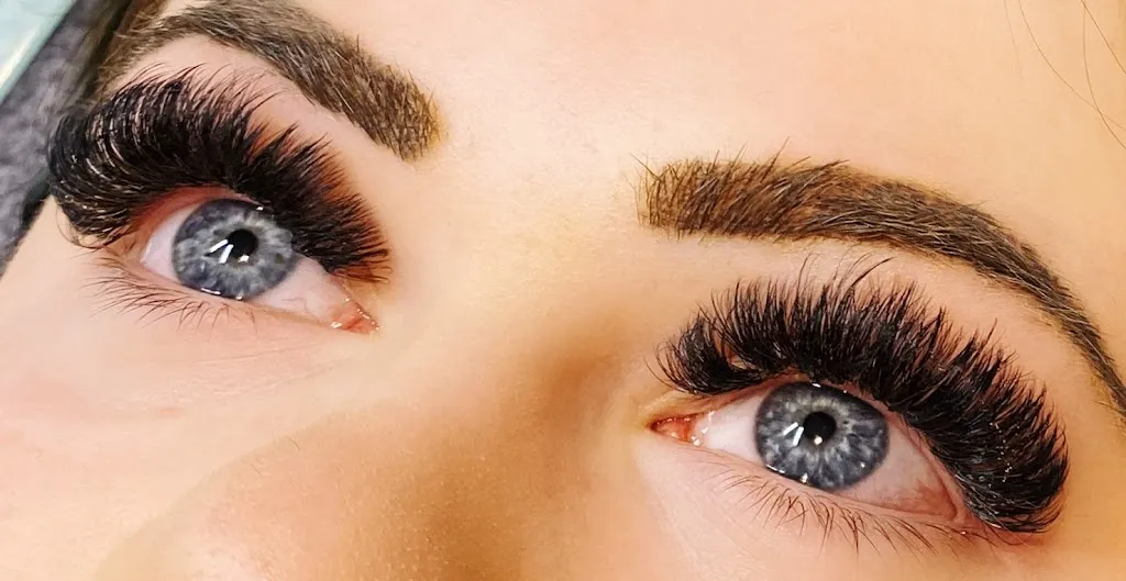 Debs Nails Brows and Lashes