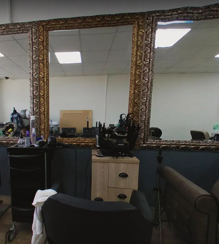 Diamond Hair Nails And Beauty Salon Dagenham