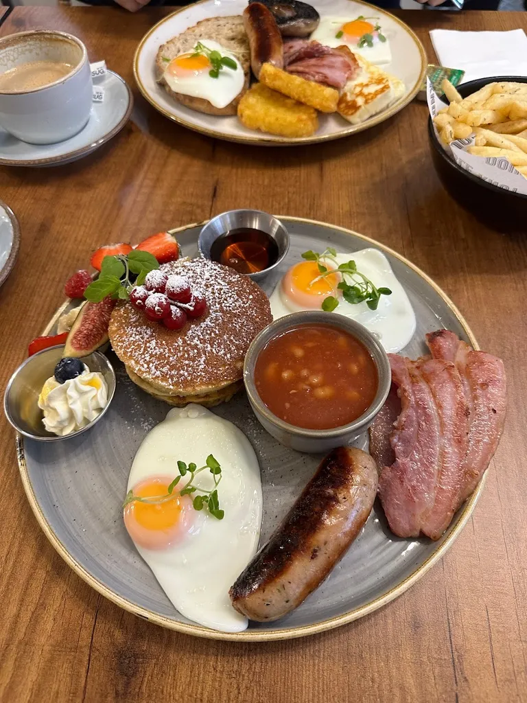 Double knot cafe