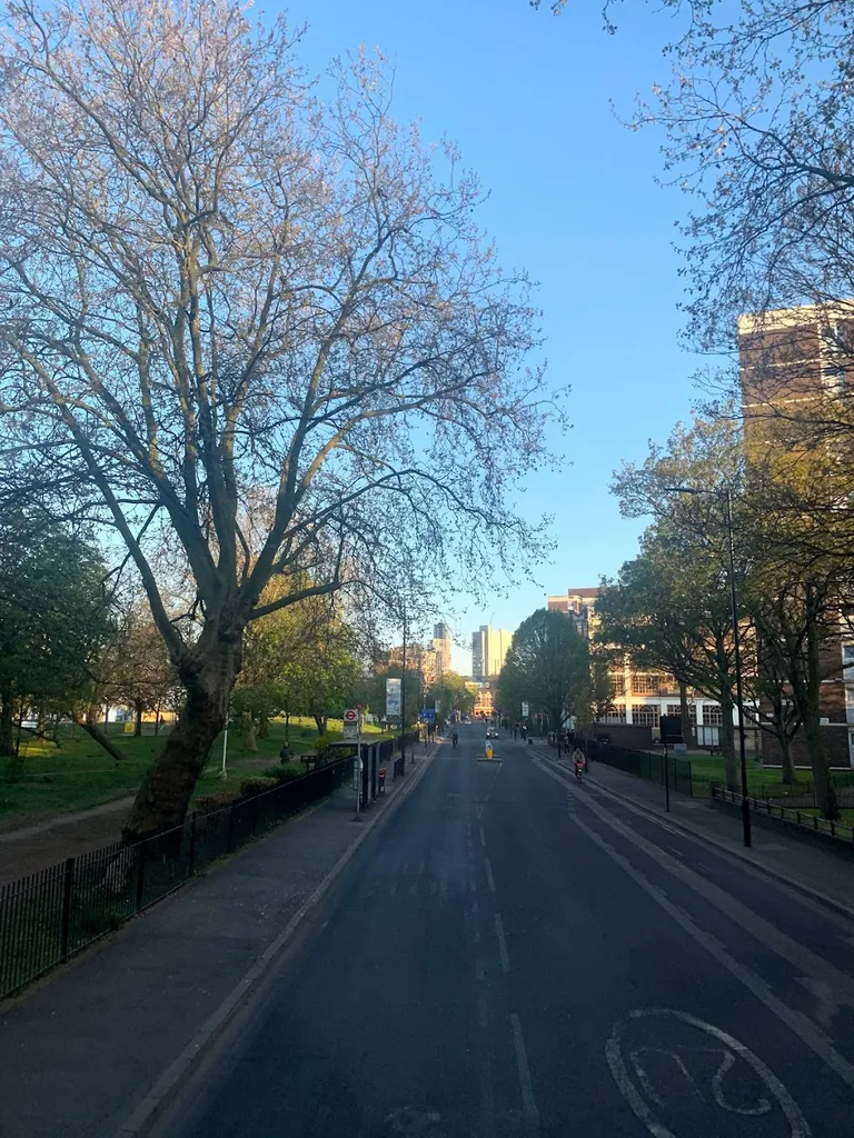 Eagle Wharf Road (Stop XR)