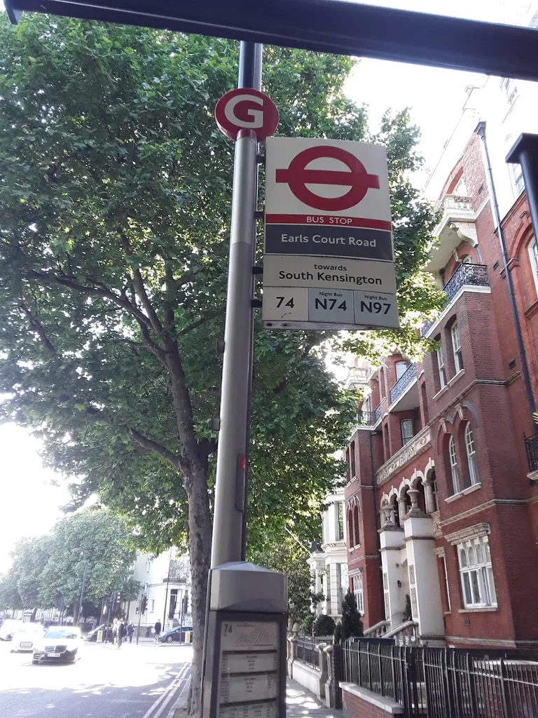 Earls Court Road (Stop G)