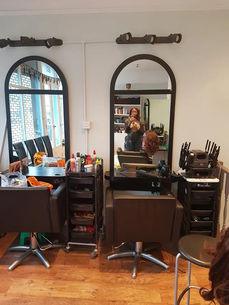 Electric Beauty Salon