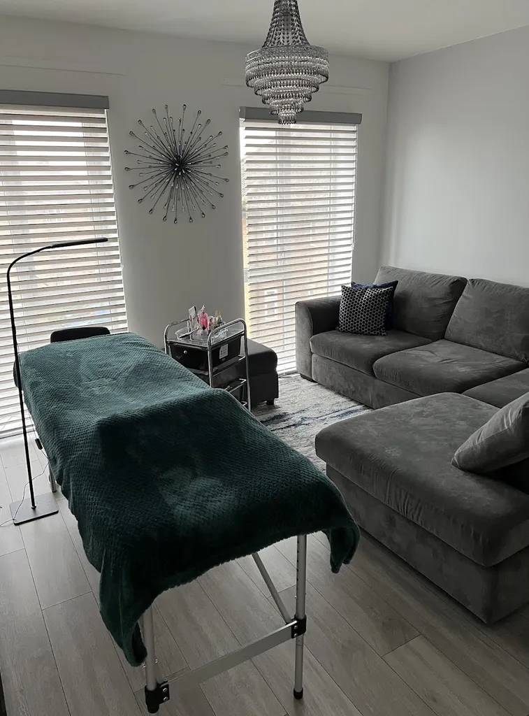 Emma-Leigh Beauty Artist