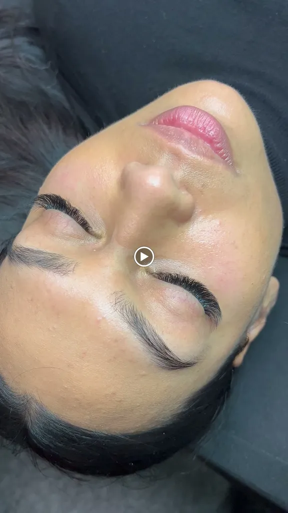 Erika Ossucci Beauty & Academy