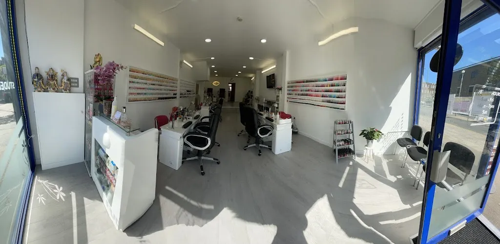 Fantasy Beauty Salon