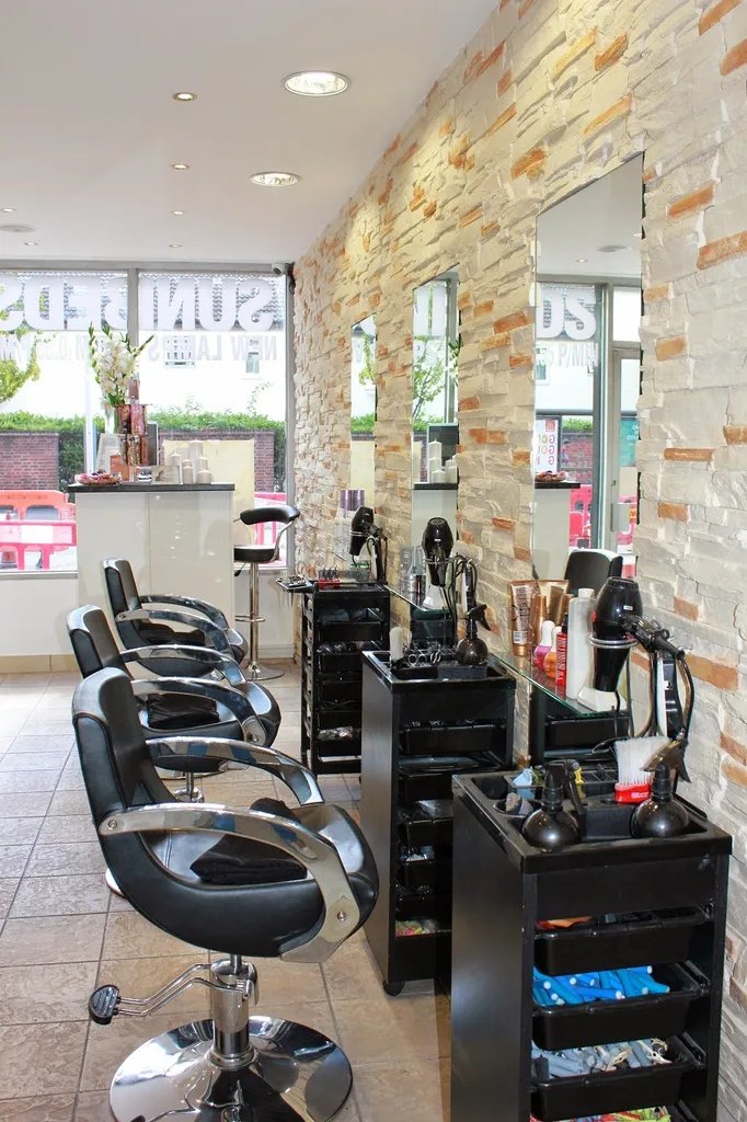 Glamour Hair & Beauty Salon