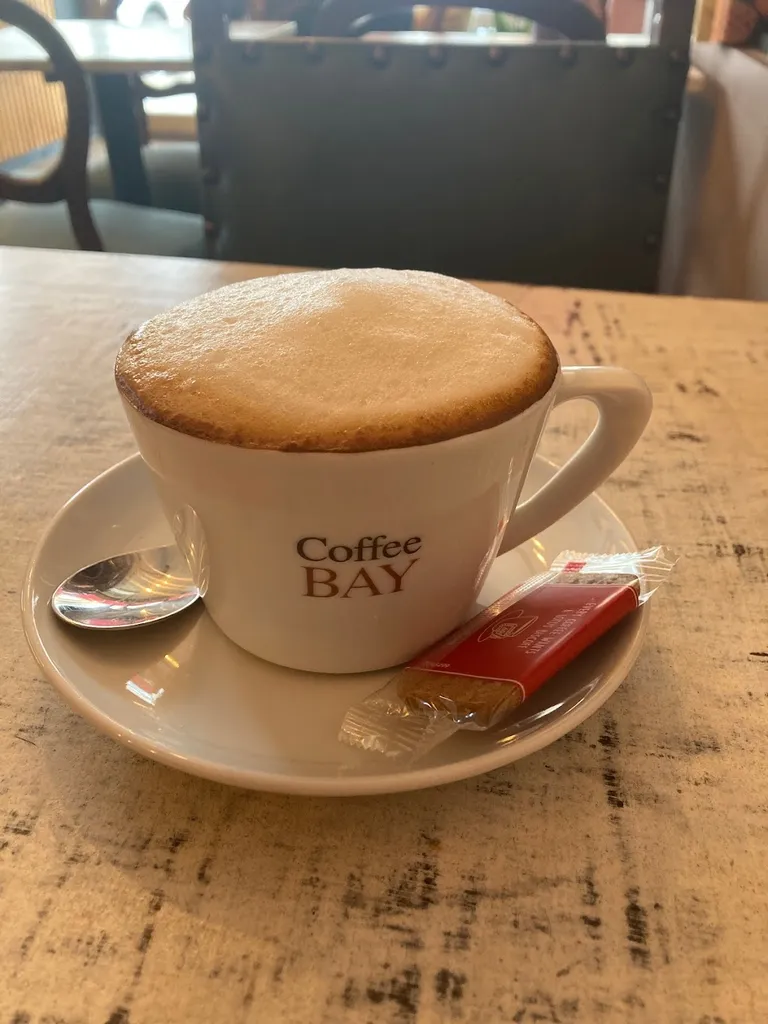 Go sip coffee shop