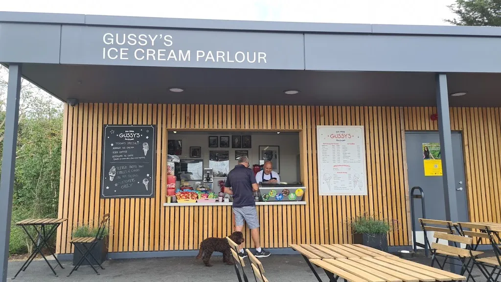 Gussy's Ice Cream Parlour
