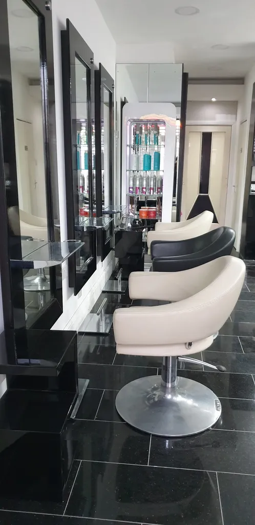 Hair By Freda London