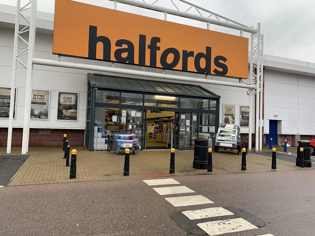 Halfords - Charlton (London)