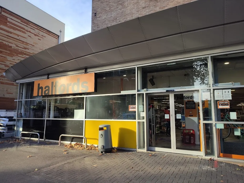 Halfords Chiswick