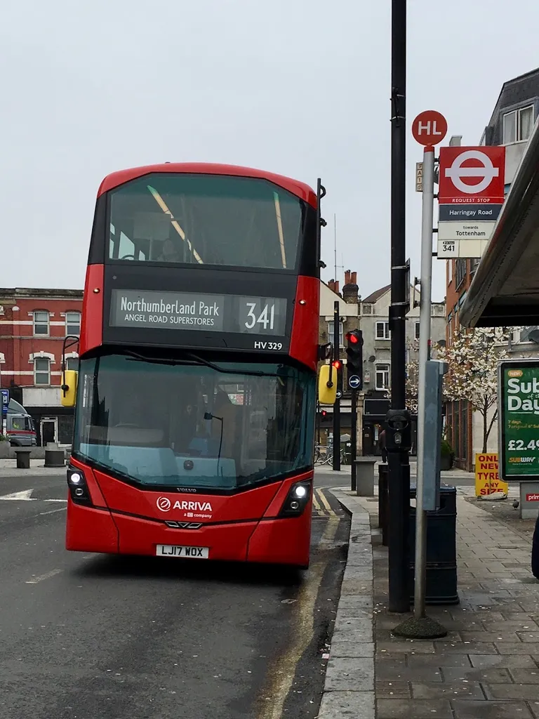 Harringay Road (Stop HL)