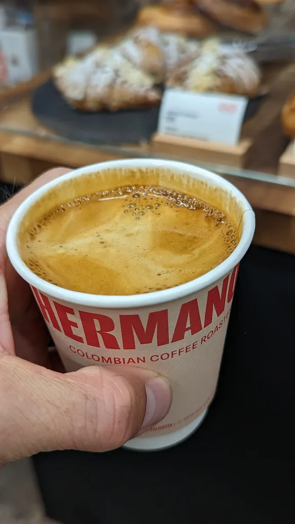 Hermanos Colombian Coffee Roasters – Angel Lane